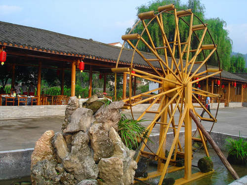 B線：張家界、天子山、寶峰湖（黃龍洞）休閑三日游